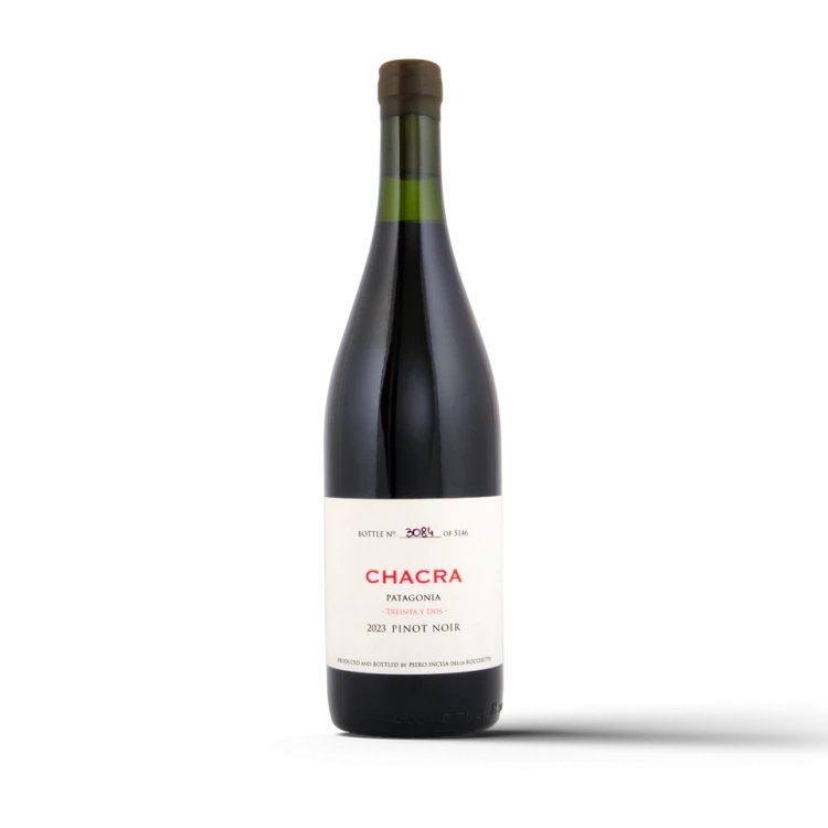 Bodega Chacra Treinta Y Dos Pinot Noir 2023